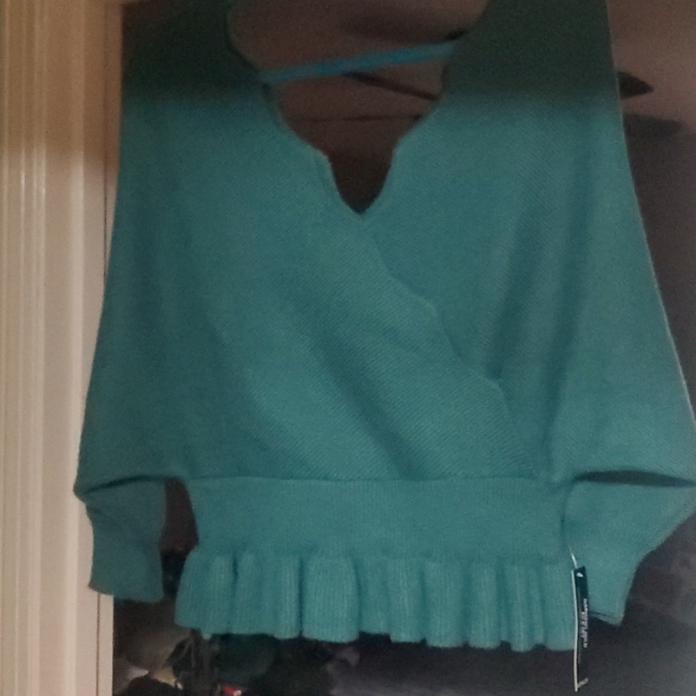 Venus sweater